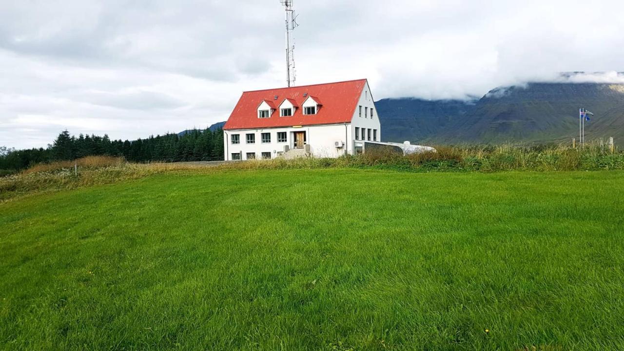 Holt Inn Flateyri Esterno foto
